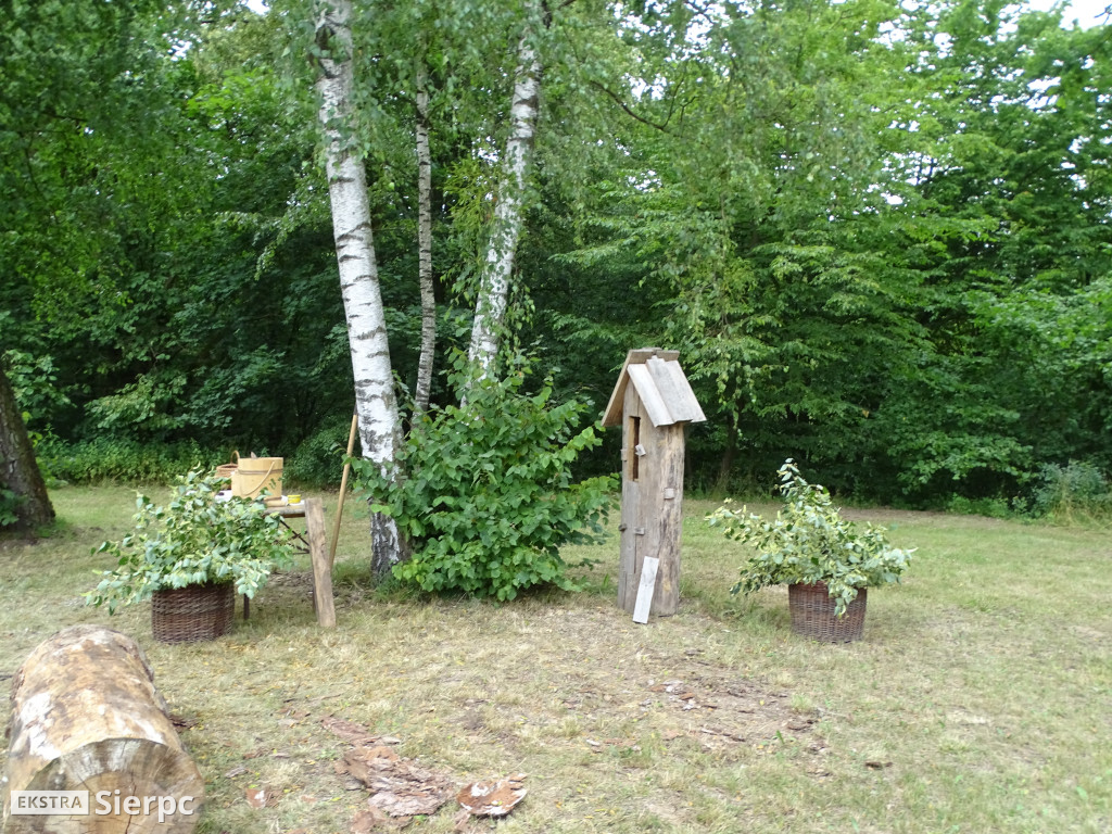 Miodobranie w skansenie