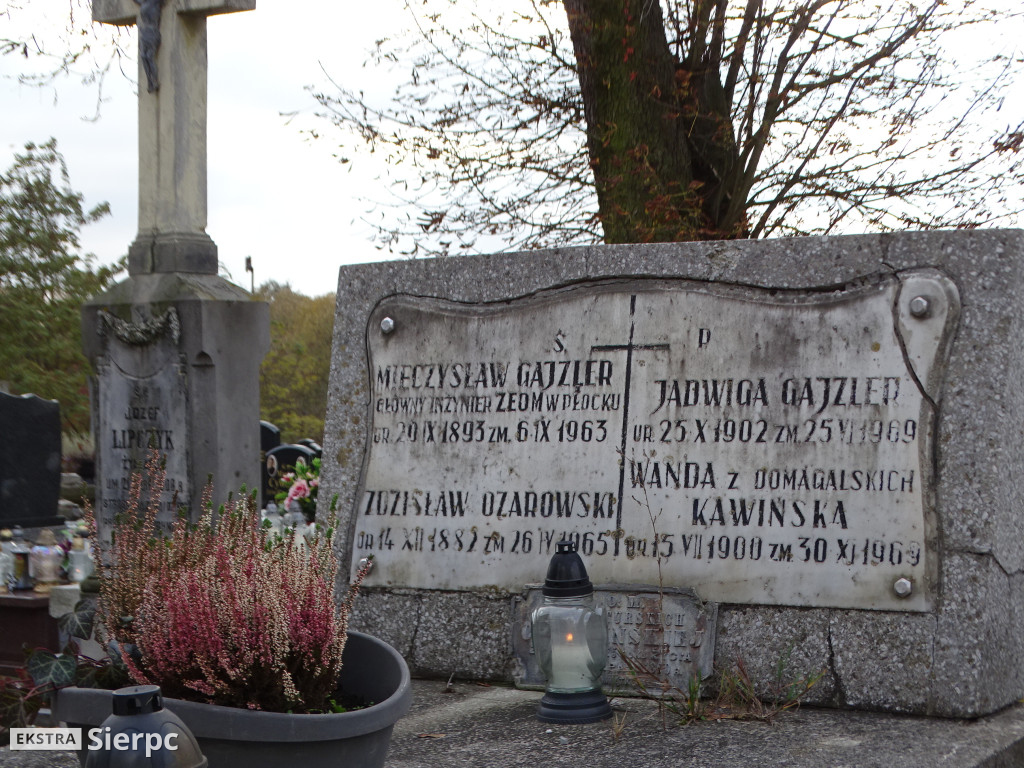 1 listopada na sierpeckich cmentarzach