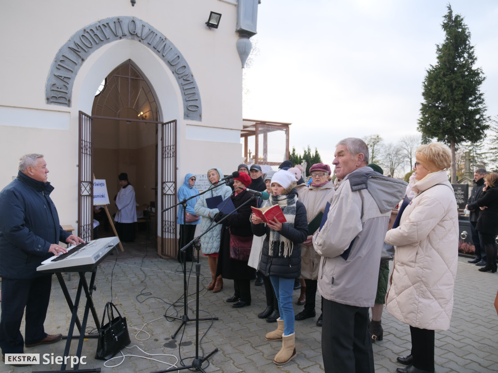 1 listopada na sierpeckich cmentarzach