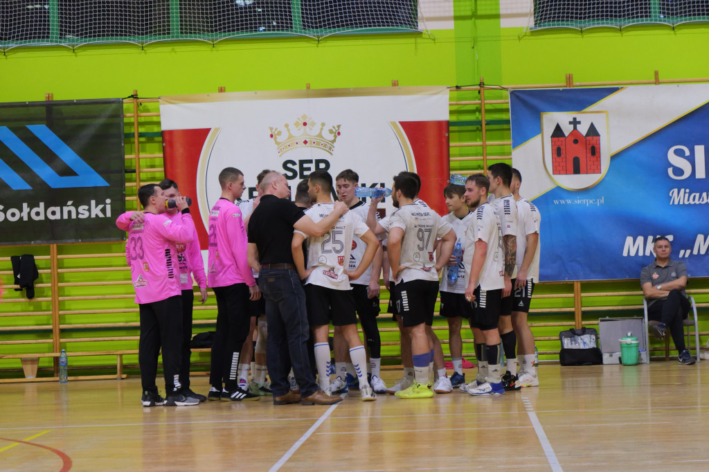 MKS Mazur Sierpc - Start Konin