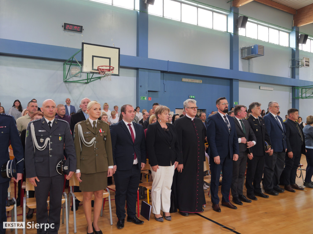 Ślubowanie kadetów w ZSS w Zawidzu Kościelnym