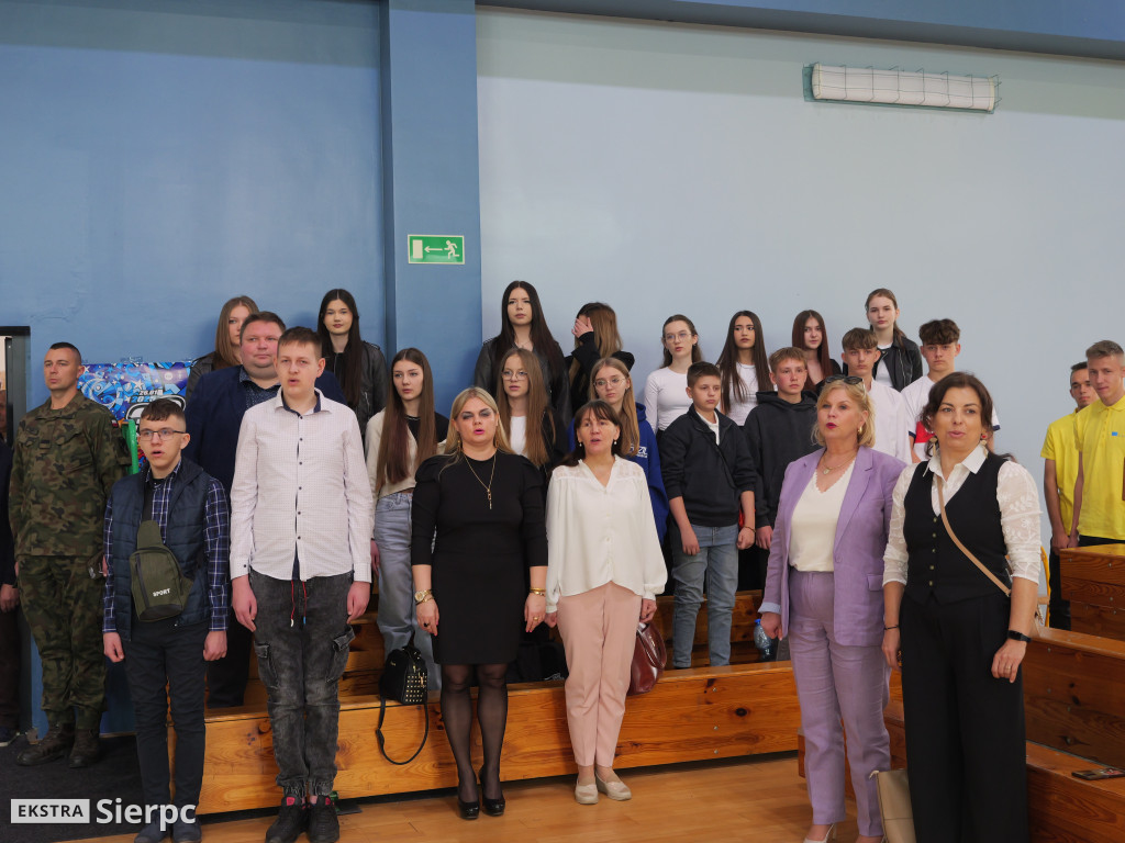 Ślubowanie kadetów w ZSS w Zawidzu Kościelnym