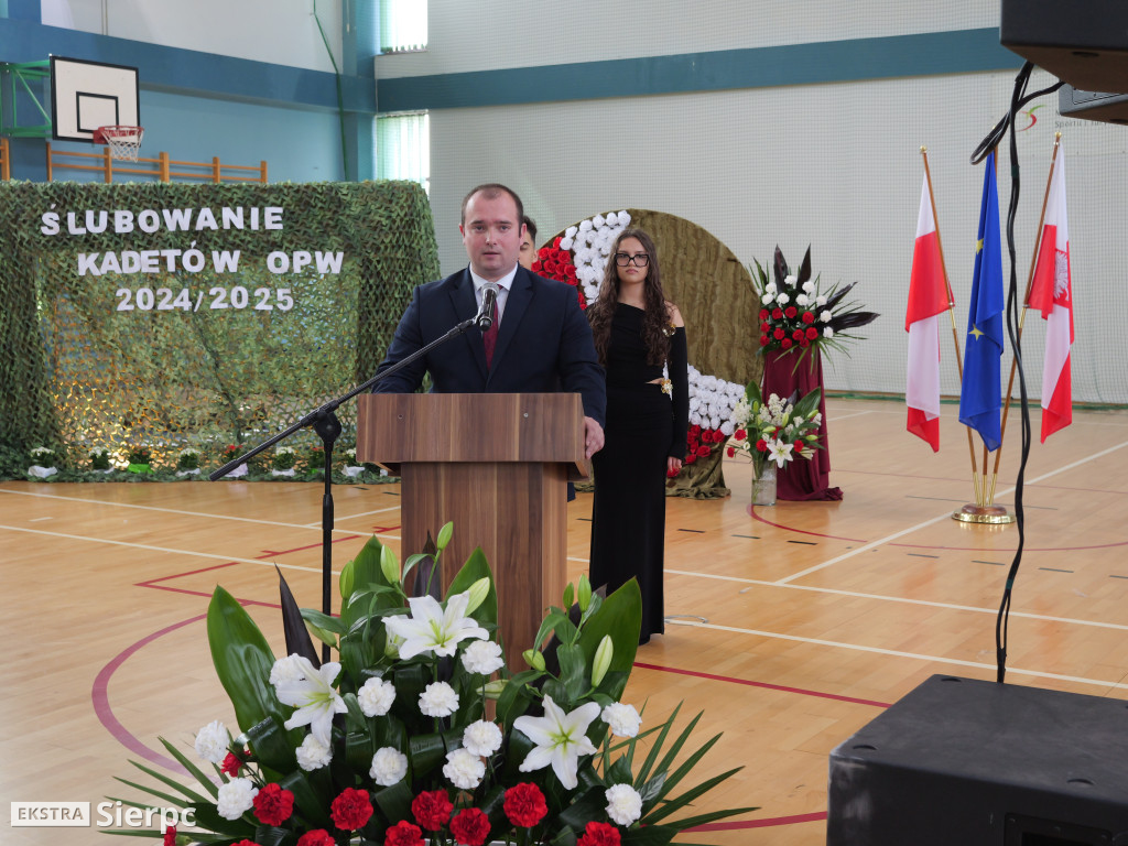 Ślubowanie kadetów w ZSS w Zawidzu Kościelnym