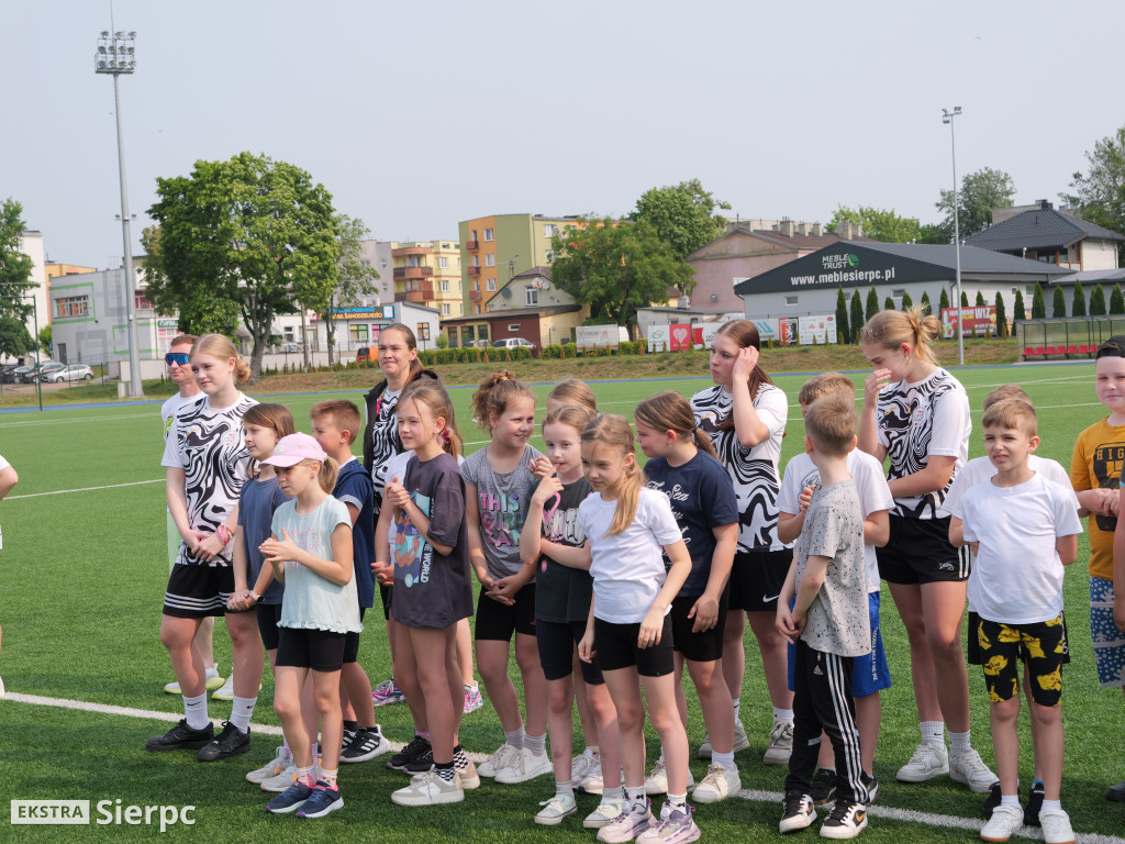 100 metrów na 100-lecie Dwójki