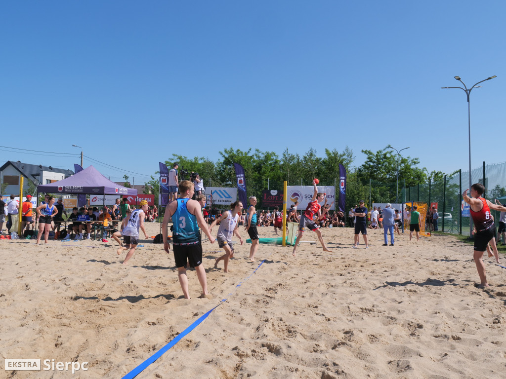 Piłka ręczna plażowa w Sierpcu – I dzień