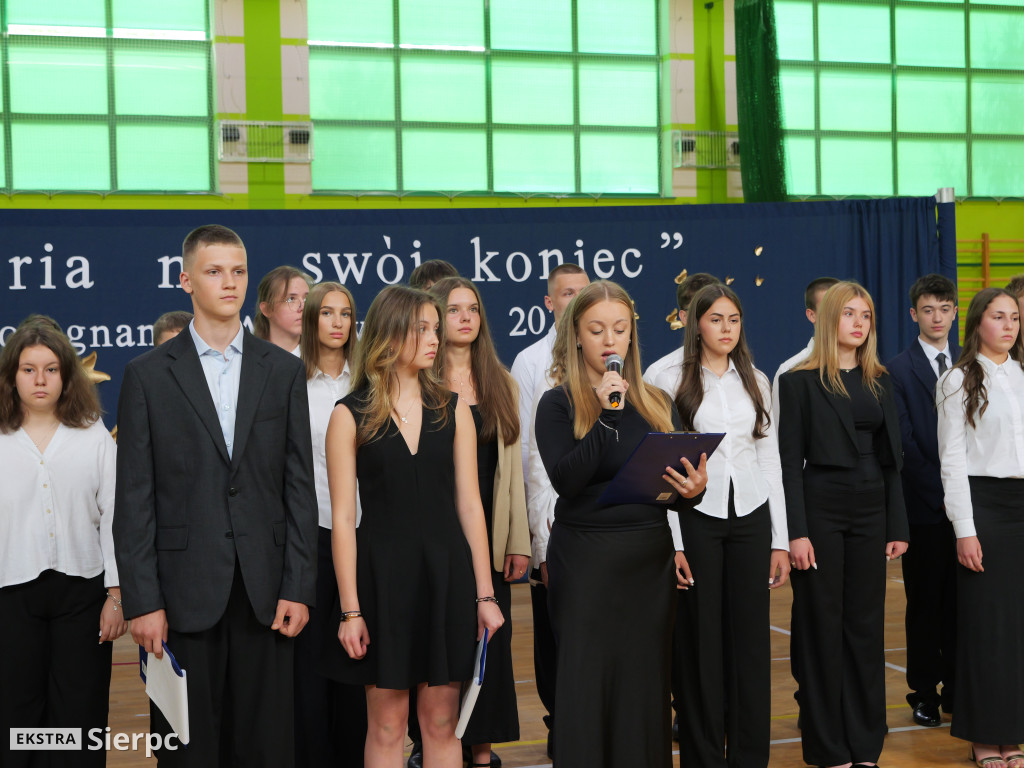 Pożagnanie absolwentów Dwójki