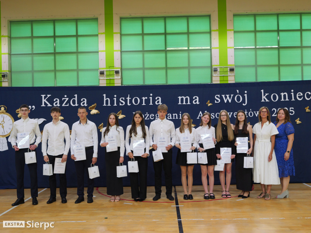 Pożagnanie absolwentów Dwójki