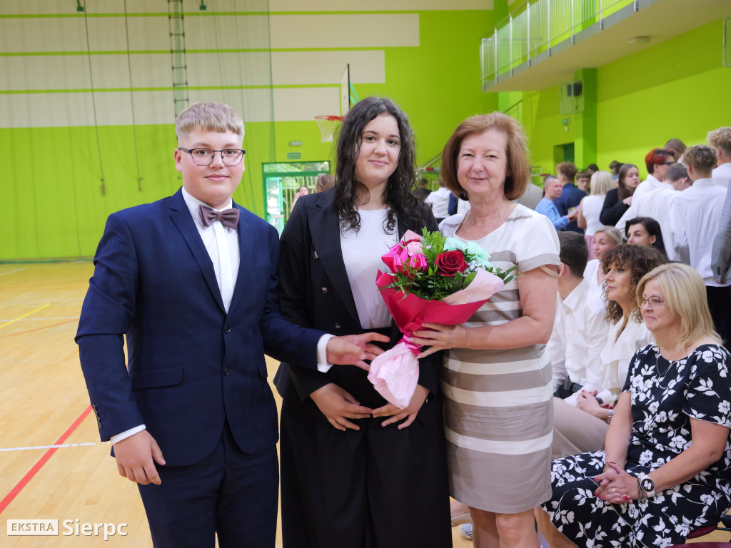 Pożagnanie absolwentów Dwójki