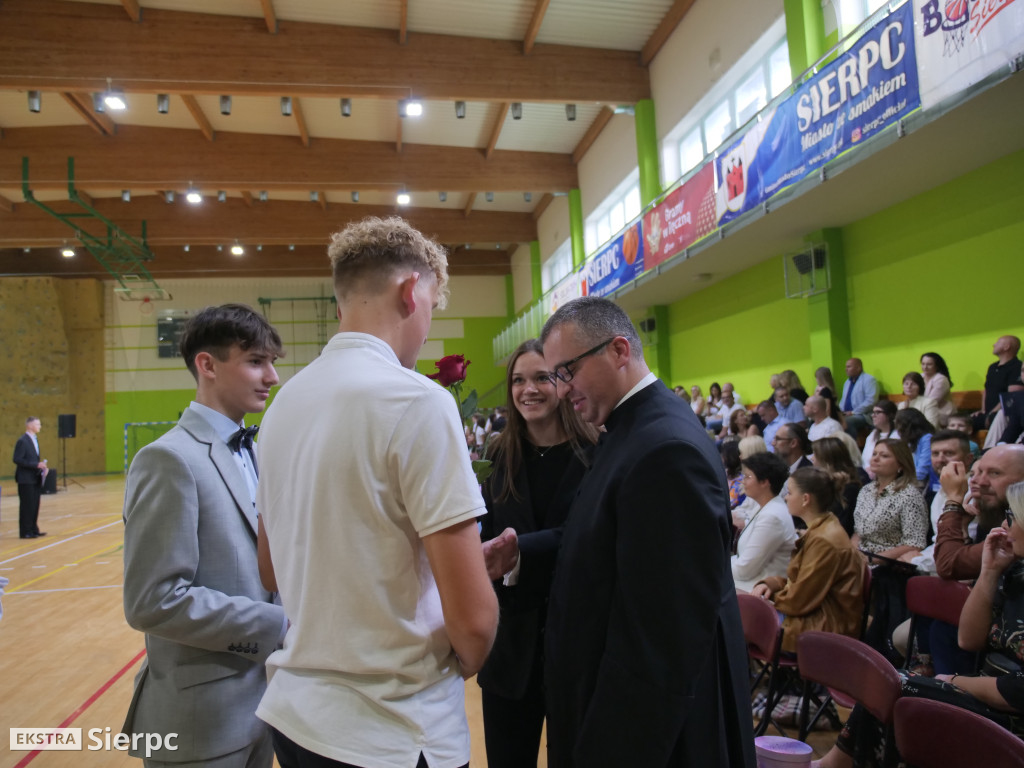 Pożagnanie absolwentów Dwójki