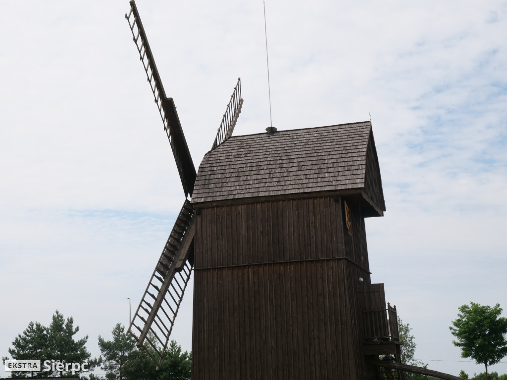 Miodobranie w skansenie