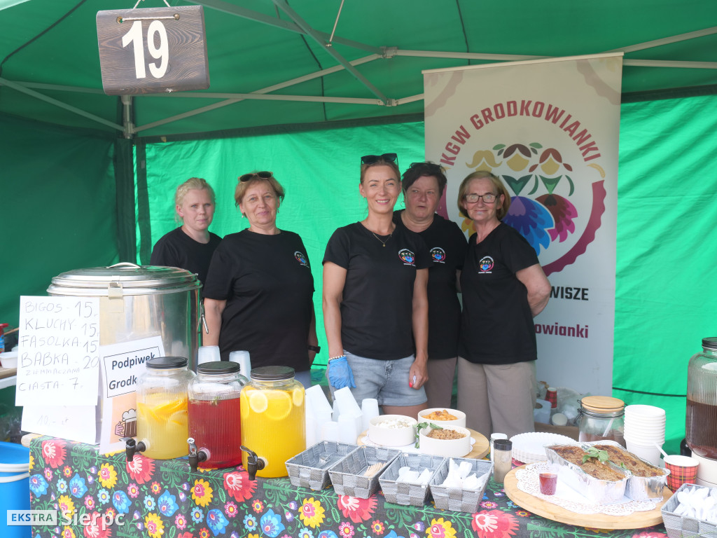 Miodobranie w skansenie