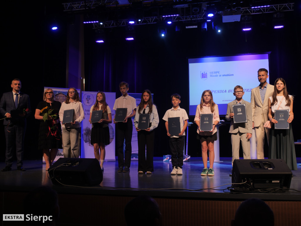Akty mianowania i nagrody burmistrza w CKiSz