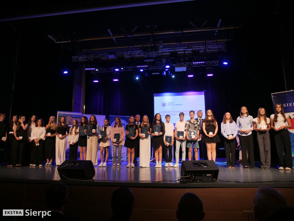 Akty mianowania i nagrody burmistrza w CKiSz