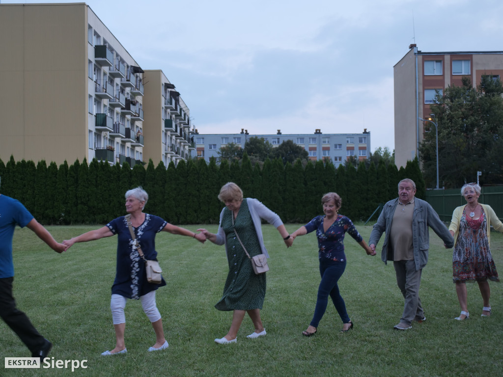 Potańcówka na Osiedlu nr 7