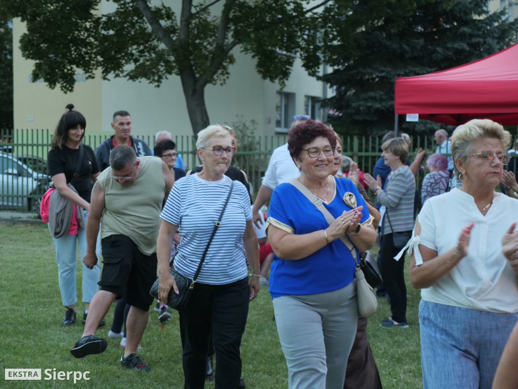Potańcówka na Osiedlu nr 7