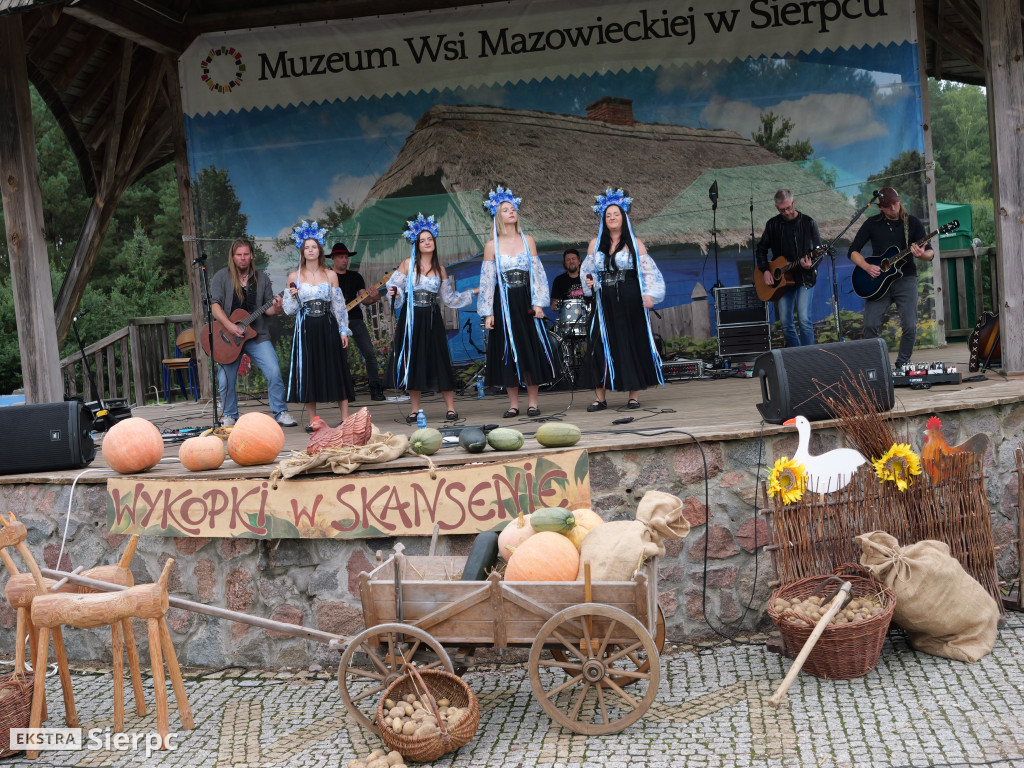Wykopki w skansenie