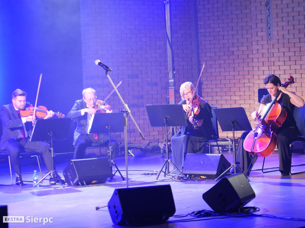  Koncert Alicji Majewskiej i Włodzimierza Korcza