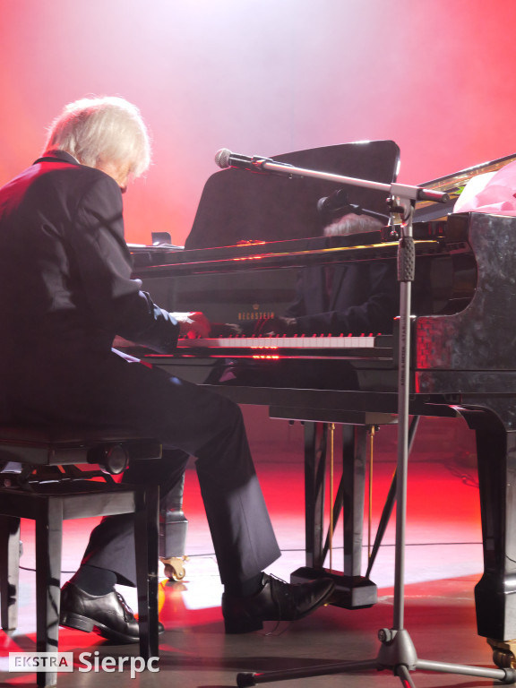 Koncert Alicji Majewskiej i Włodzimierza Korcza