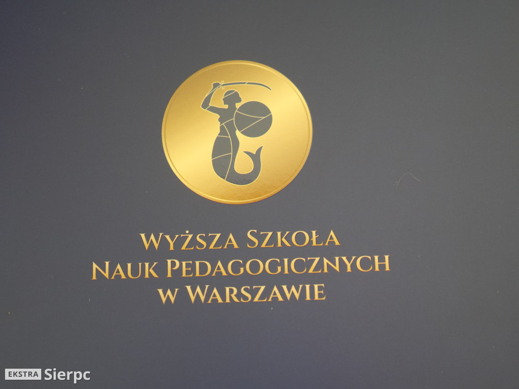 Absolwenci studiów wyższych