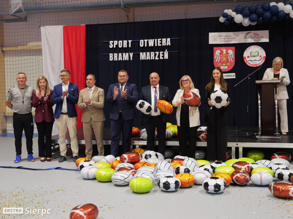 Otwarcie hali w Ekonomiku