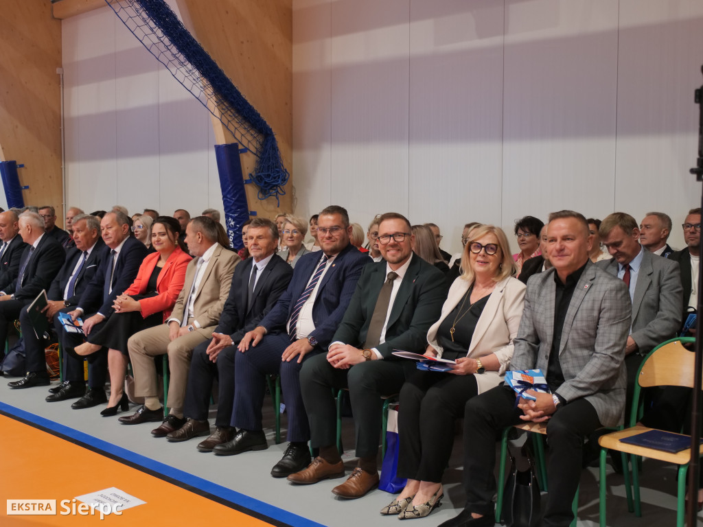 Otwarcie hali w Ekonomiku