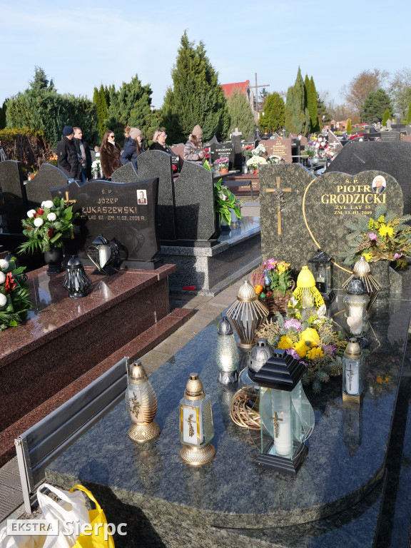 Wszystkich Świętych na sierpeckich cmentarzach