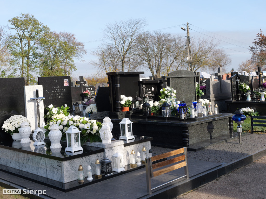Wszystkich Świętych na sierpeckich cmentarzach