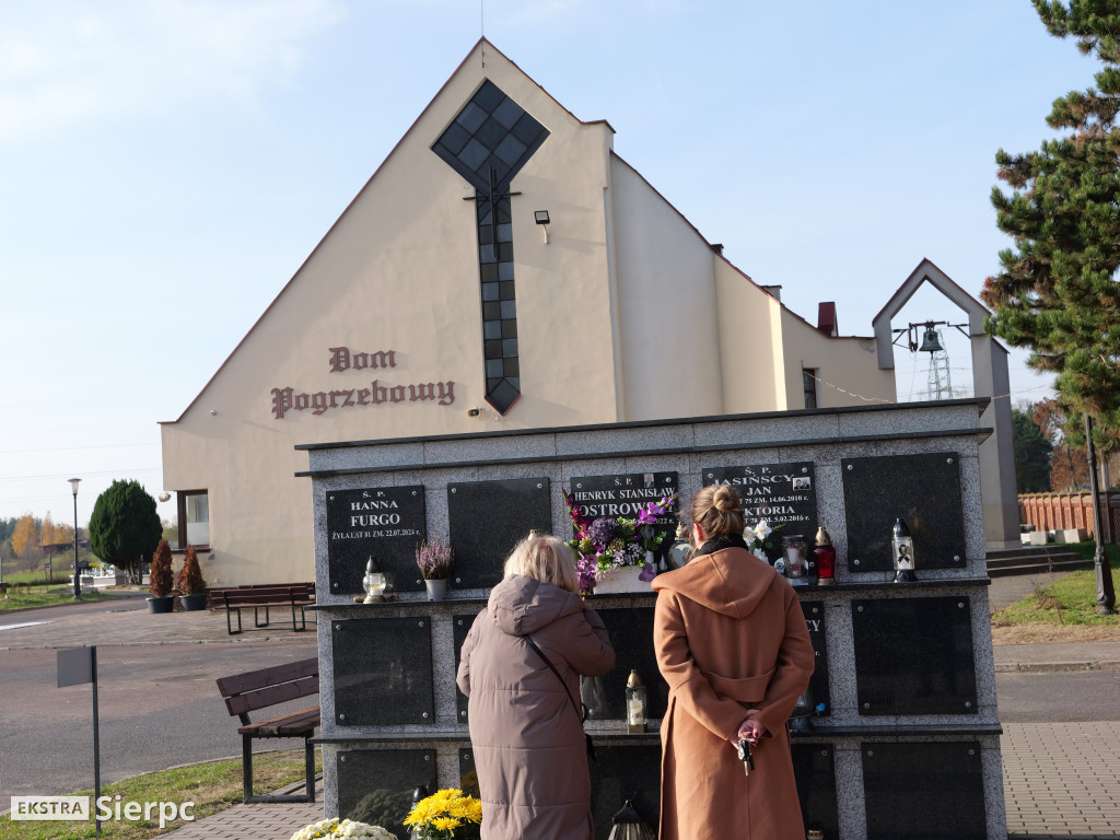 Wszystkich Świętych na sierpeckich cmentarzach