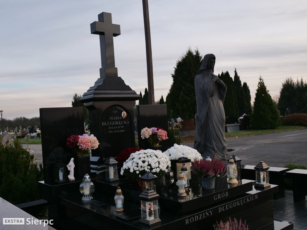 Wszystkich Świętych na sierpeckich cmentarzach