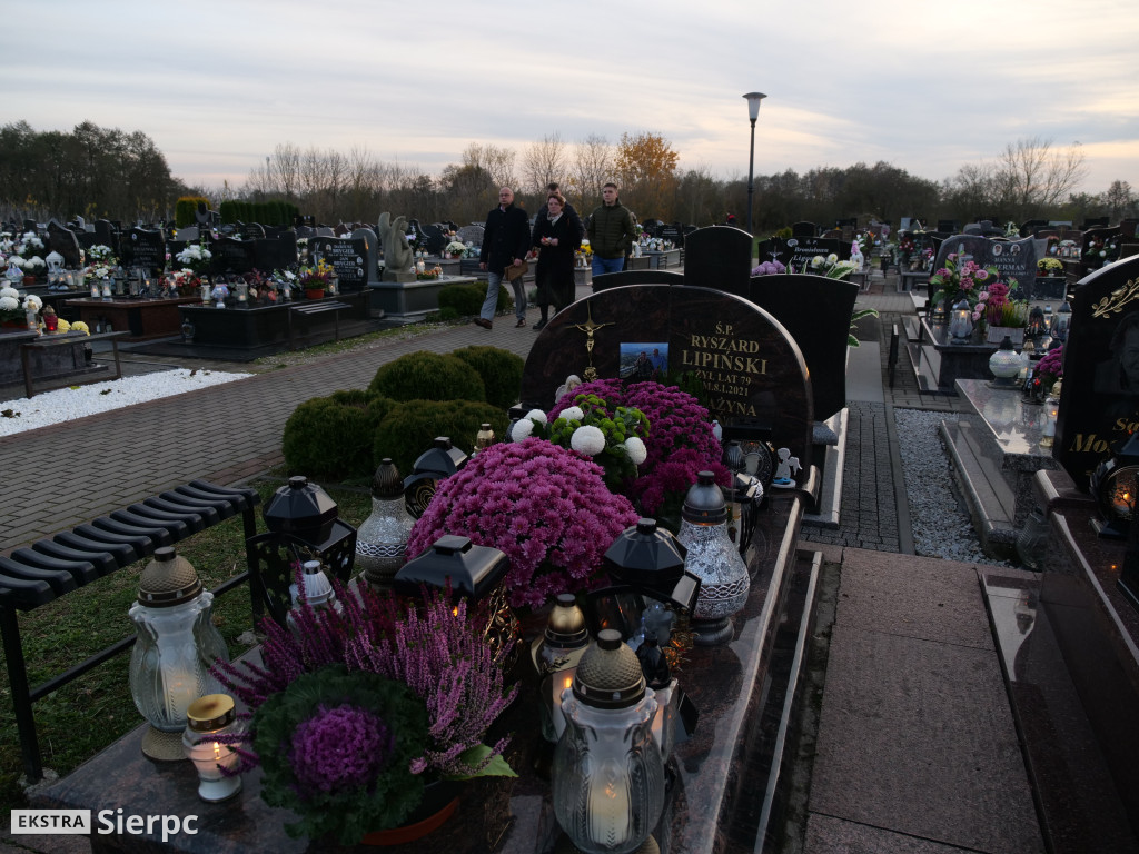 Wszystkich Świętych na sierpeckich cmentarzach