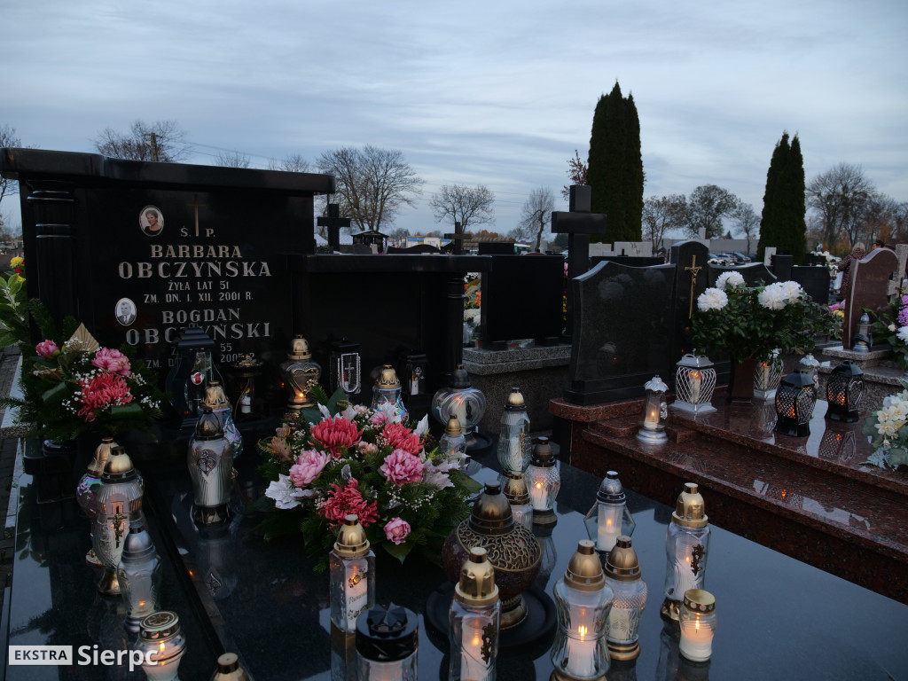 Wszystkich Świętych na sierpeckich cmentarzach