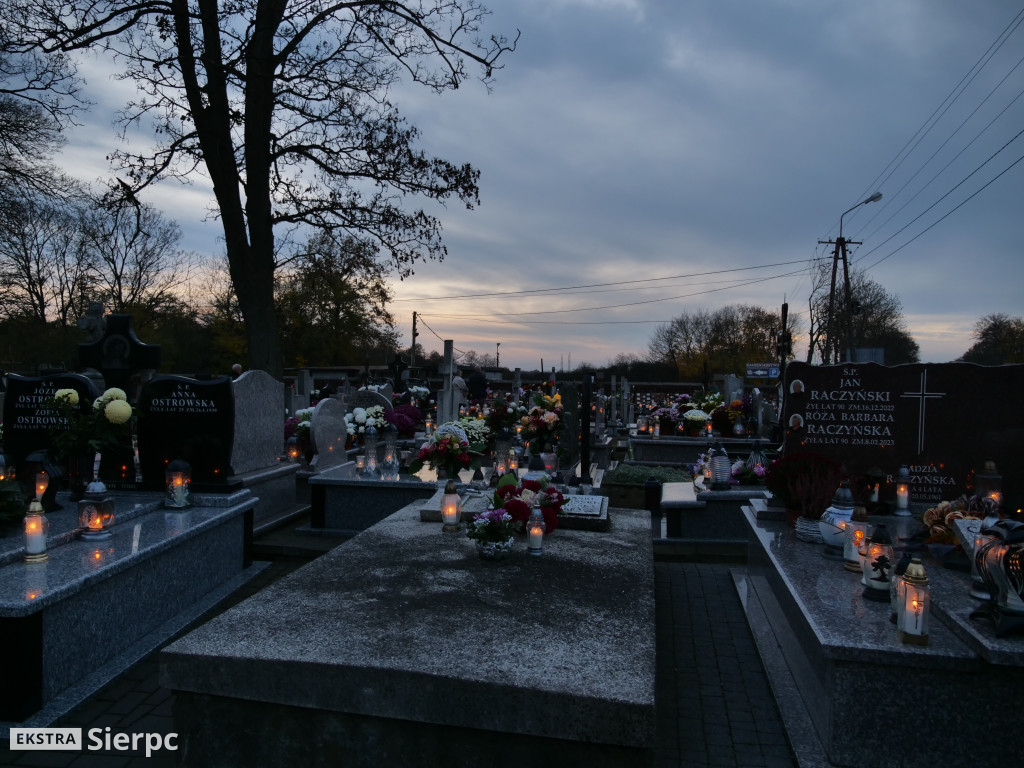 Wszystkich Świętych na sierpeckich cmentarzach
