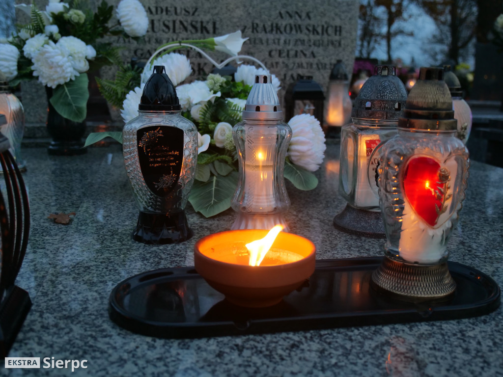 Wszystkich Świętych na sierpeckich cmentarzach