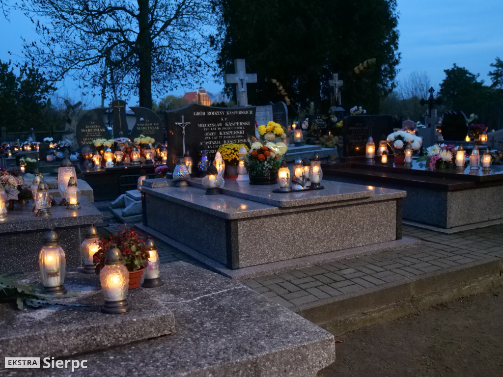 Wszystkich Świętych na sierpeckich cmentarzach
