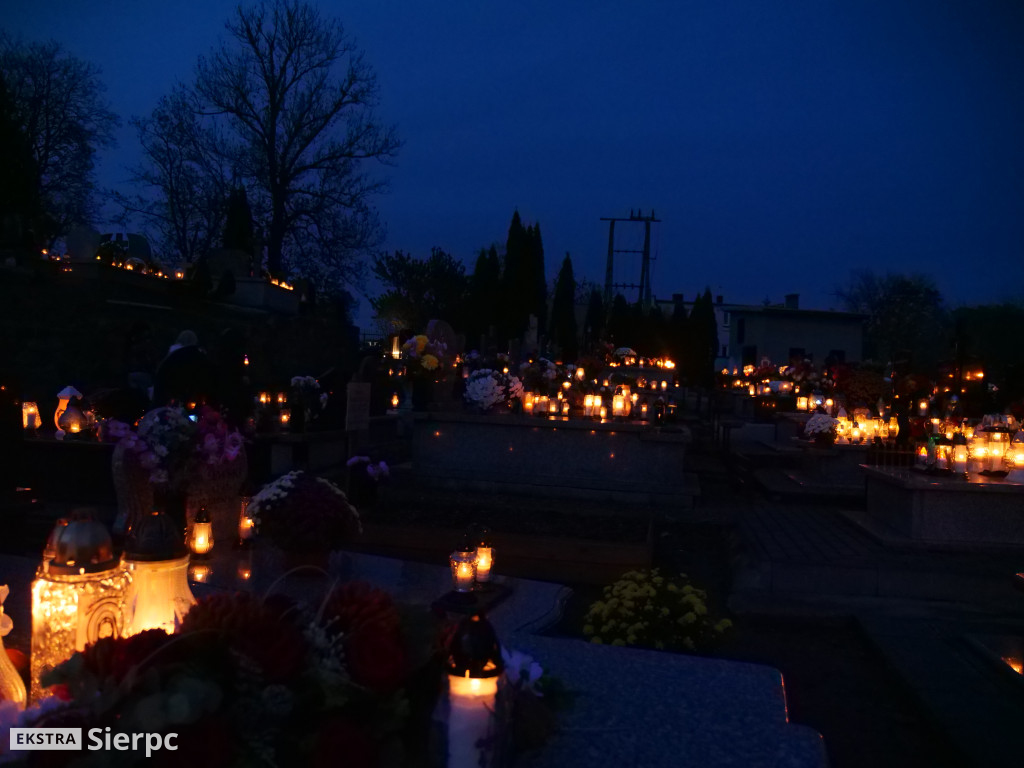Wszystkich Świętych na sierpeckich cmentarzach