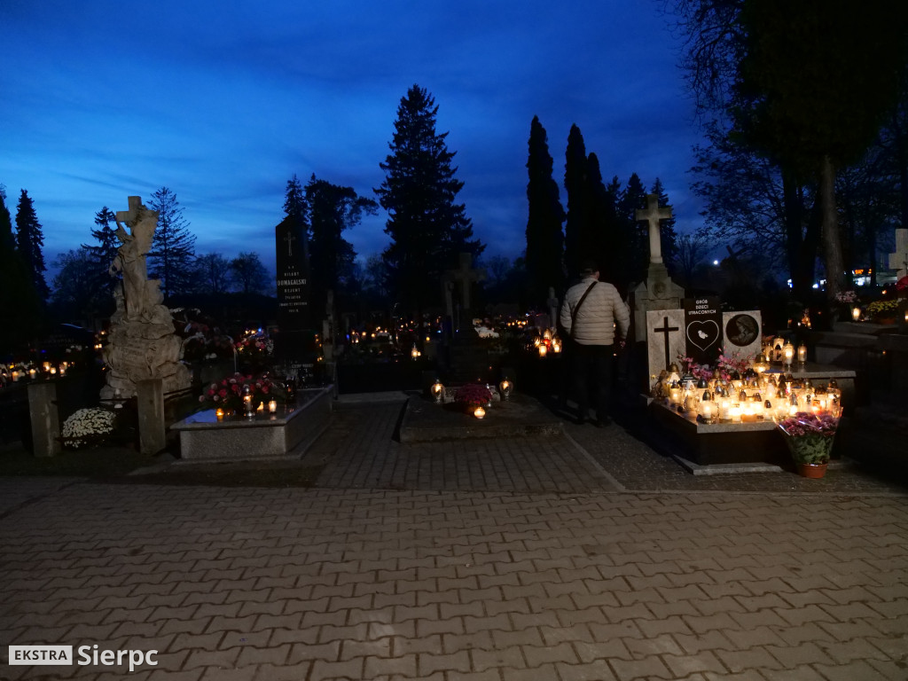 Wszystkich Świętych na sierpeckich cmentarzach