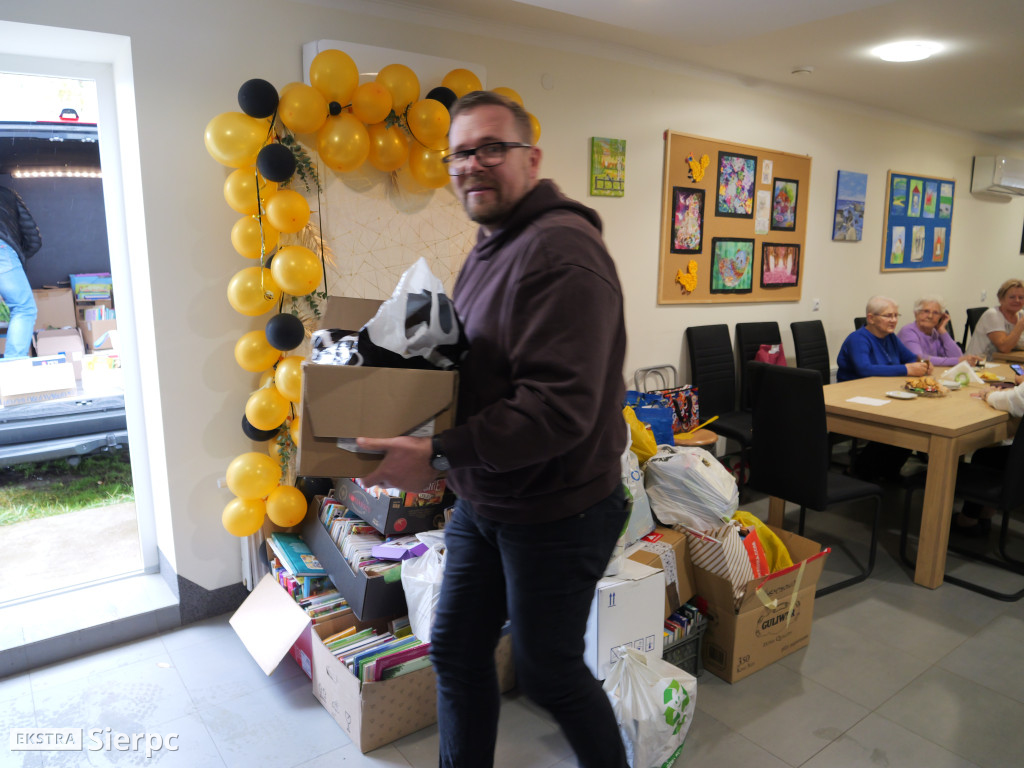 Zbiórka książek  „Razem dla Teosia i Felixa”.