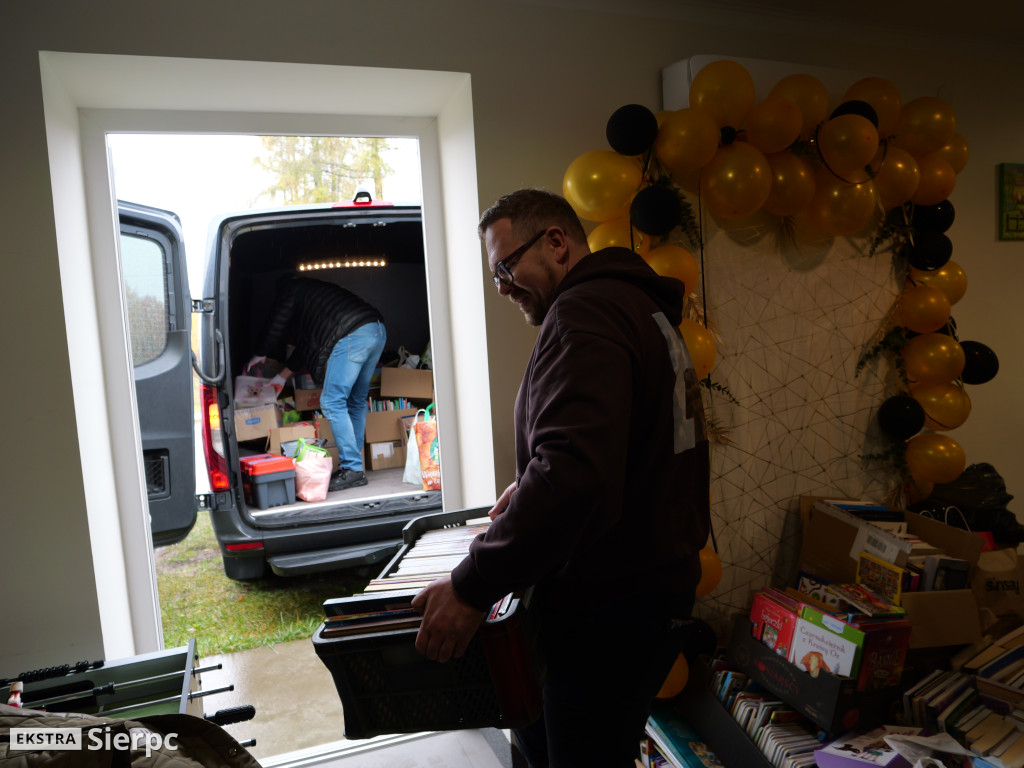 Zbiórka książek  „Razem dla Teosia i Felixa”.