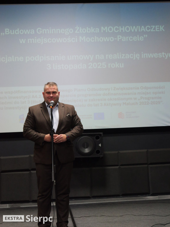 Budowa Gminnego Żłobka „Mochowiaczek”