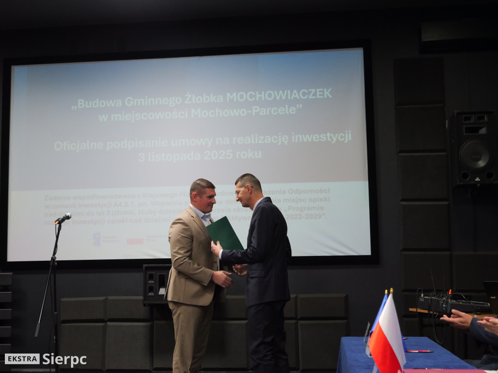 Budowa Gminnego Żłobka „Mochowiaczek”