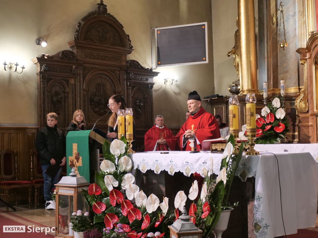 Twórczy Ognik przed Ogniskiem Pracy Pozaszkolnej