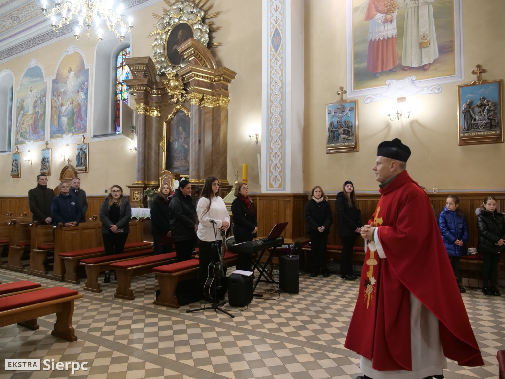Twórczy Ognik przed Ogniskiem Pracy Pozaszkolnej