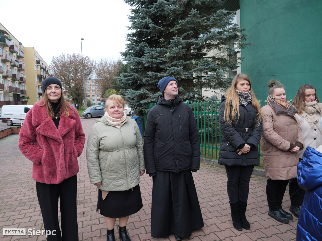 Twórczy Ognik przed Ogniskiem Pracy Pozaszkolnej