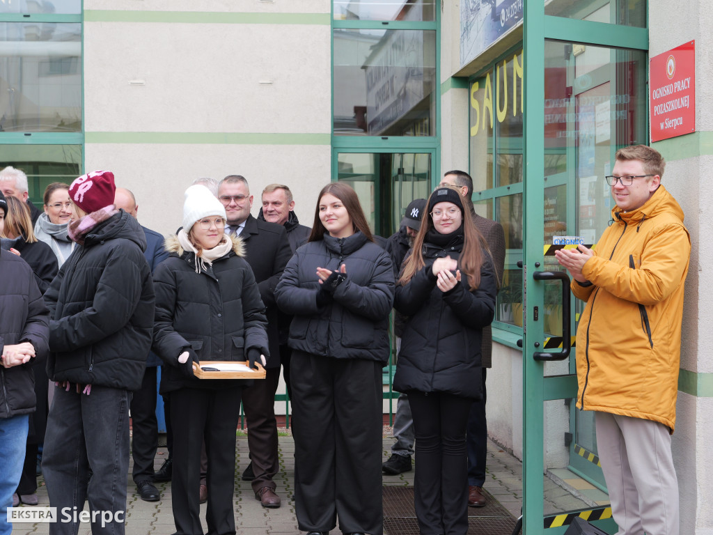 Twórczy Ognik przed Ogniskiem Pracy Pozaszkolnej
