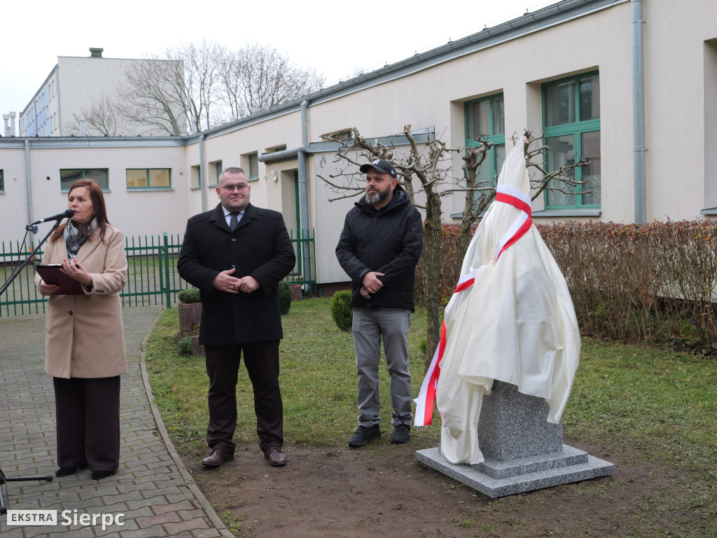 Twórczy Ognik przed Ogniskiem Pracy Pozaszkolnej