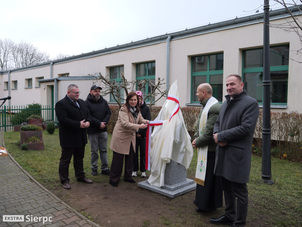 Twórczy Ognik przed Ogniskiem Pracy Pozaszkolnej