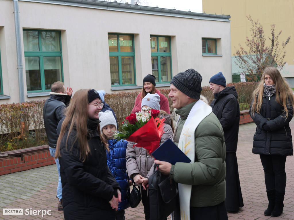 Twórczy Ognik przed Ogniskiem Pracy Pozaszkolnej
