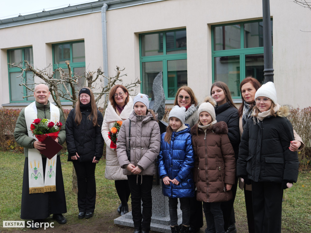 Twórczy Ognik przed Ogniskiem Pracy Pozaszkolnej