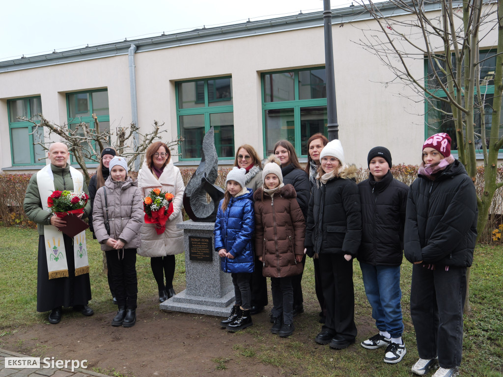 Twórczy Ognik przed Ogniskiem Pracy Pozaszkolnej