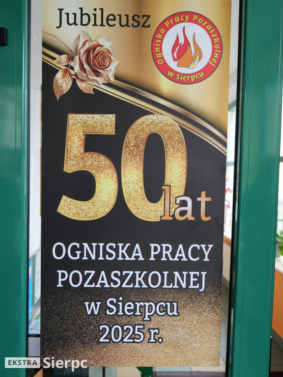 Twórczy Ognik przed Ogniskiem Pracy Pozaszkolnej